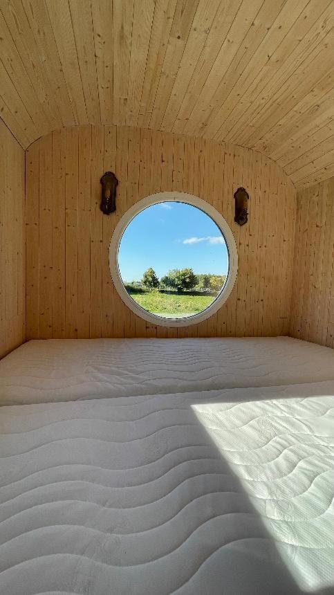 Glamping - Stylova Maringotka V Srdci Ladova Kraje, Pobliz Hlavniho Mesta Prahy Stribrna Skalice Екстер'єр фото